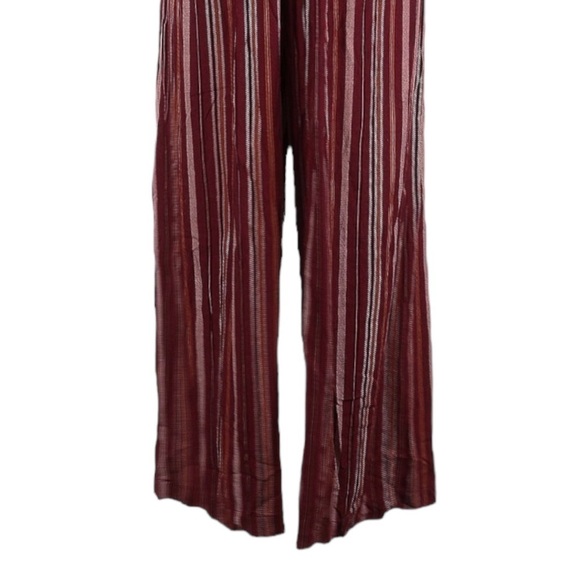 ๐บ Xhilaration Stripe Burgundy Lightweight Jumpsuit Size S NWT Wrap Wide Leg - Picture 5 of 8